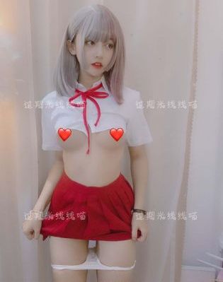 亚洲人人舔人人_720动漫在线观看