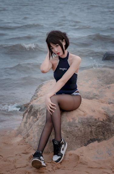 亚洲女教师下面毛茸茸_DVD高清完整版