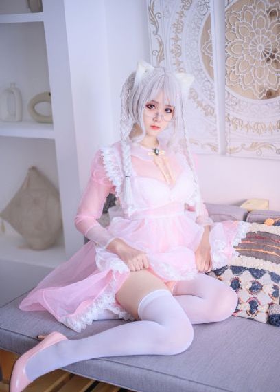 免费看裸体美女玩奶头_1080P手机在线看