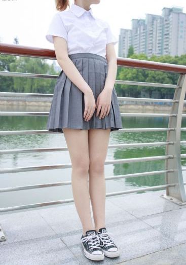 草莓视频国产_无删减在线播放