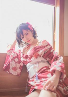 洗澡时老板进来揉我_4K免费在线播放