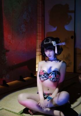 丝袜羞美女一区二区三区_1080高清完整版