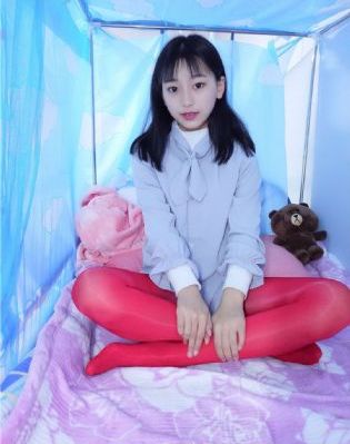 男生被女生带回家欺负_HD在线观看高清